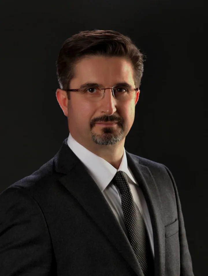 Op. Dr. Müjdat Ök